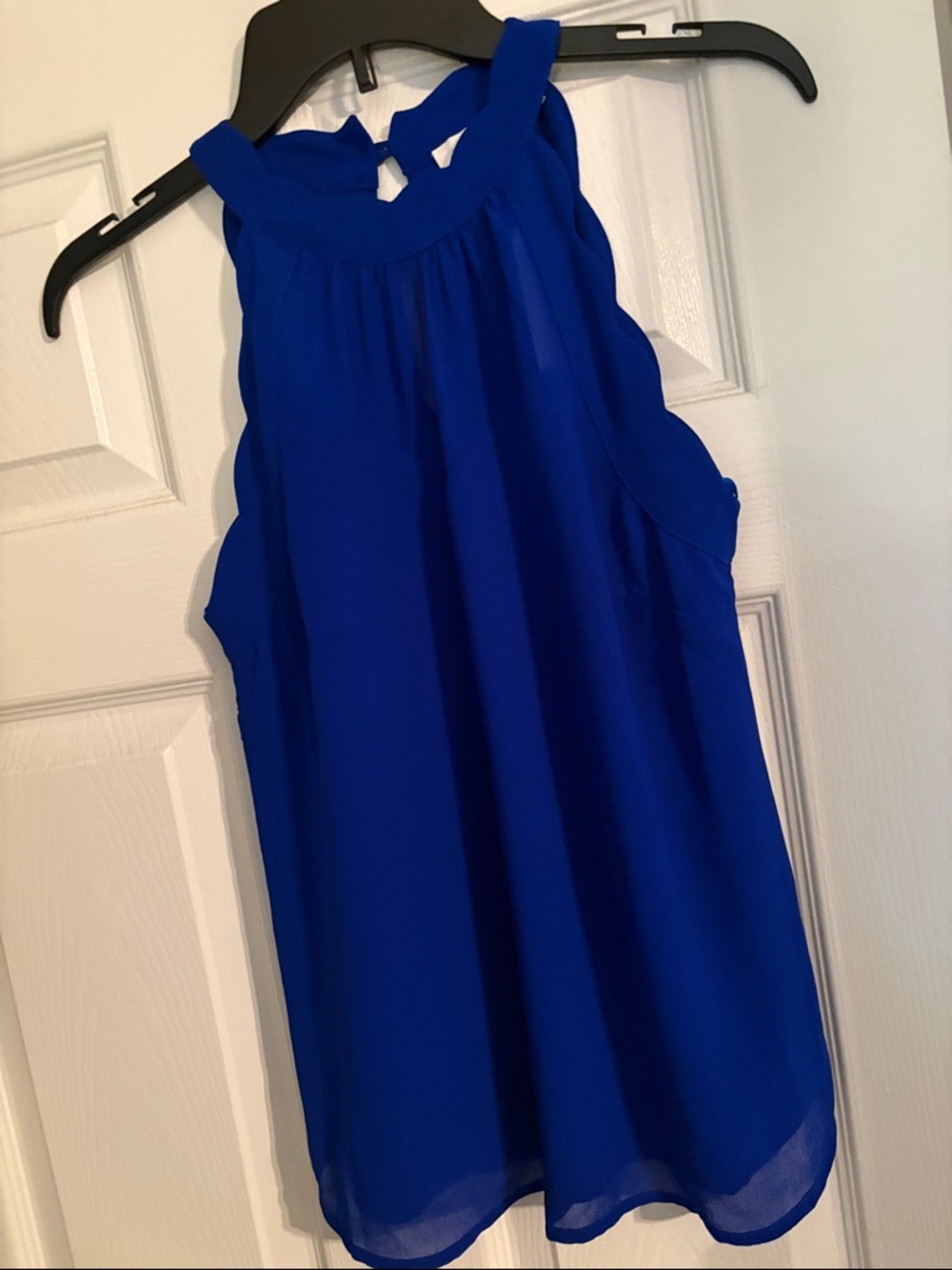 NWT Monteau Cobalt Blue Scalloped Top